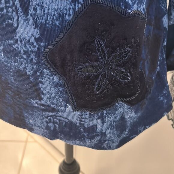 VanityTop - Picture 3 of 11